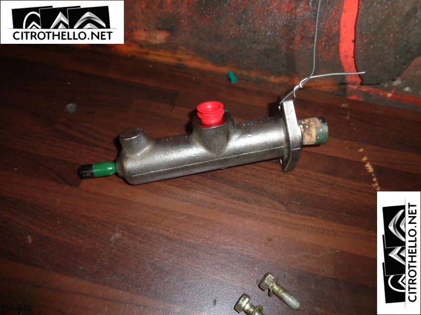 CARTER MOTEUR EMBRAYAGE - SUZUKI 125 DR EUR 25,00 - FR